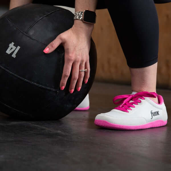 Person doing wall balls in Func Shoes